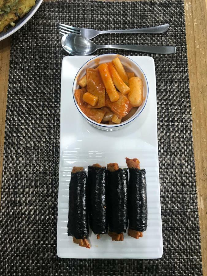 Lefthander Guesthouse Jeju Dış mekan fotoğraf