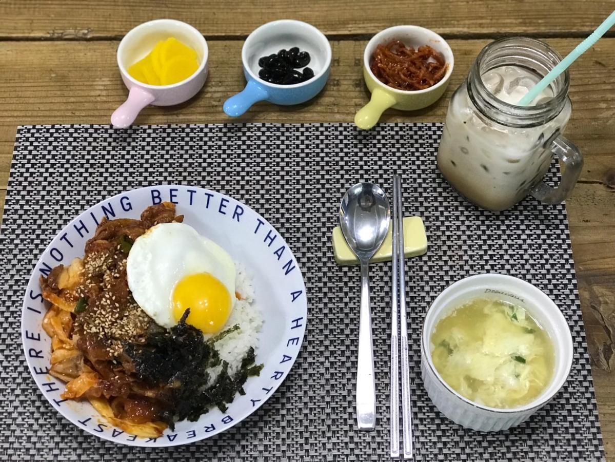 Lefthander Guesthouse Jeju Dış mekan fotoğraf